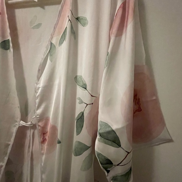 “Sincerely Sofi”- Pink/Green: Casual Robe- Size: Small - NWOT: New w/Out Tags - Picture 4 of 6